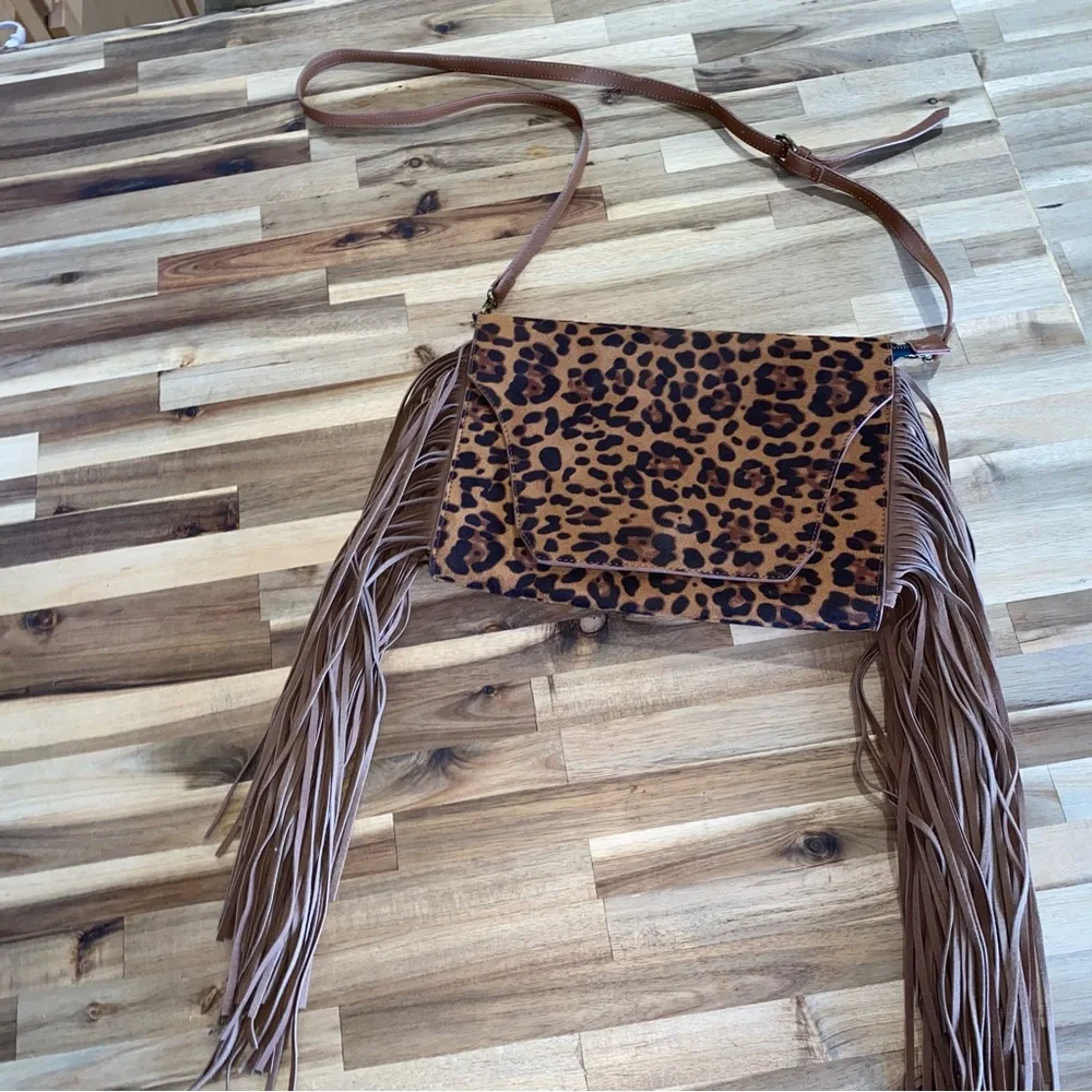 L&B brand Leopard Print Fringe Crossbody Bag NWOT never used!! - Picture 1 of 12